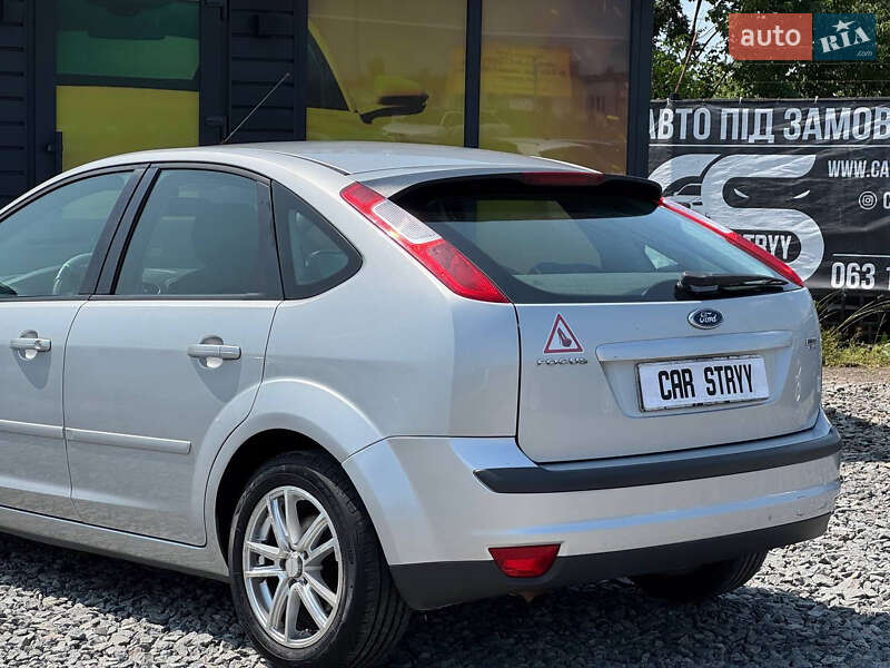 Хэтчбек Ford Focus 2007 в Стрые
