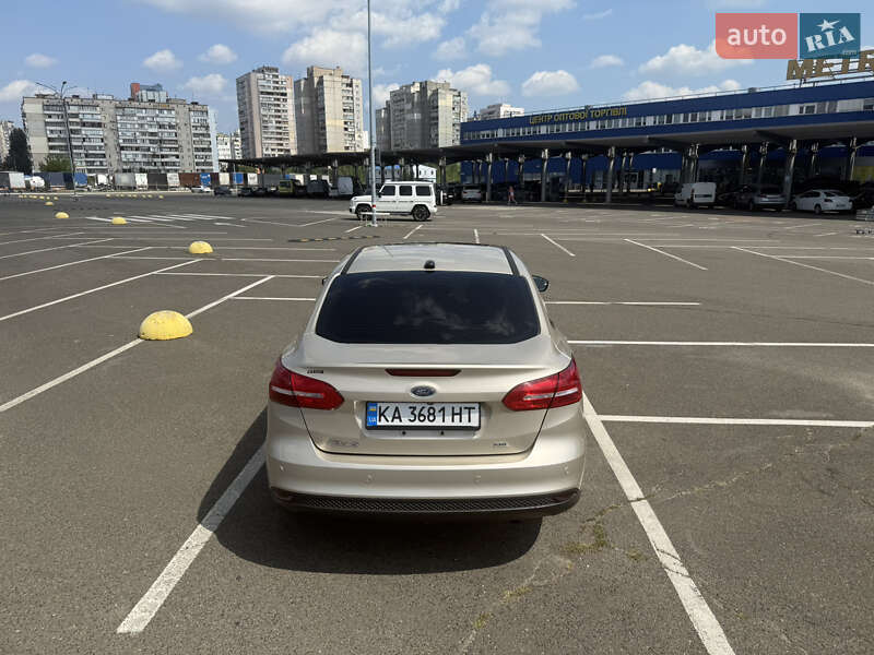Седан Ford Focus 2017 в Киеве