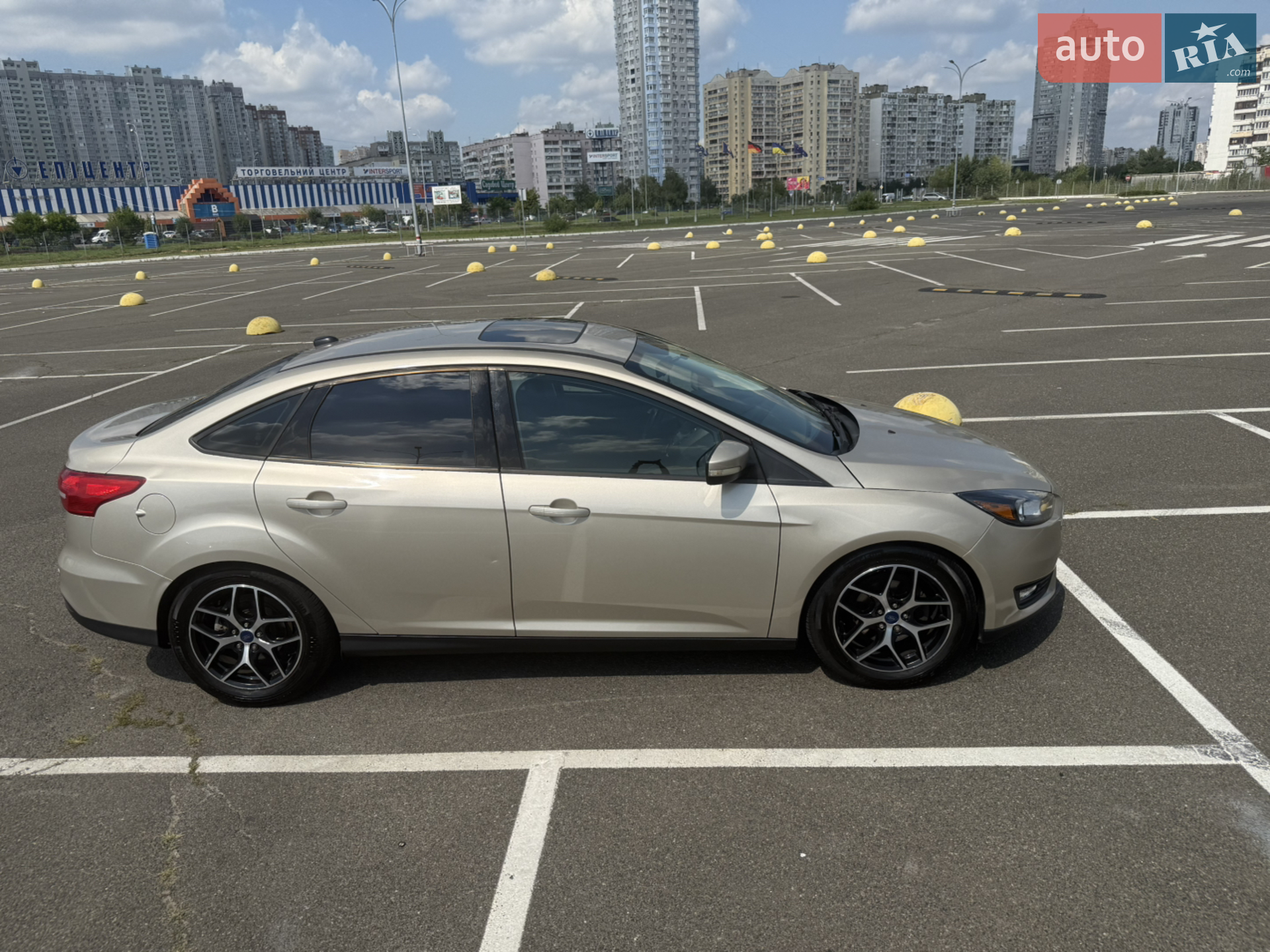 2017 Ford Focus - мініатюра 19