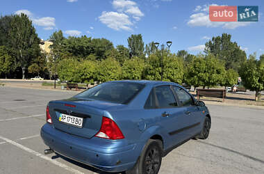 Седан Ford Focus 2000 в 