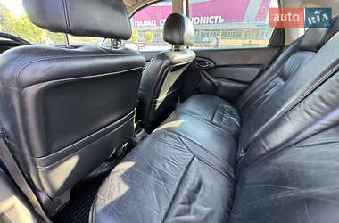 Седан Ford Focus 2000 в 
