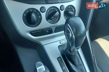 Седан Ford Focus 2014 в 