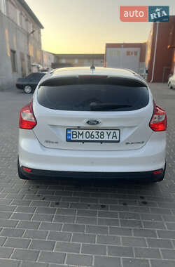 Хэтчбек Ford Focus 2013 в 