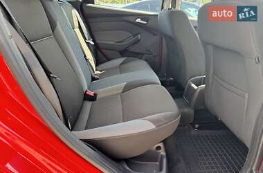 Хэтчбек Ford Focus 2013 в 