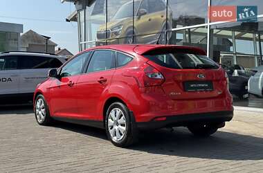 Хэтчбек Ford Focus 2013 в 