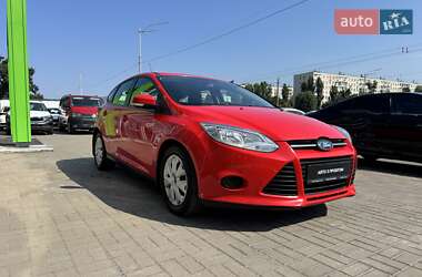Хэтчбек Ford Focus 2013 в 