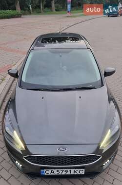 Хэтчбек Ford Focus 2017 в 