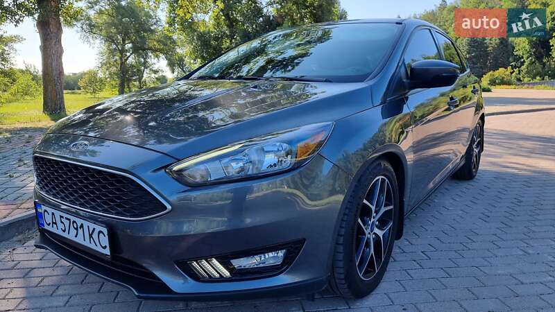Хэтчбек Ford Focus 2017 в 