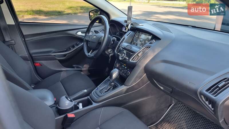 Хэтчбек Ford Focus 2017 в Каневе фото 48 Хэтчбек Ford Focus 2017 в Каневе