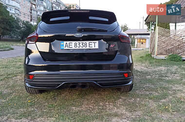 Хэтчбек Ford Focus 2017 в 