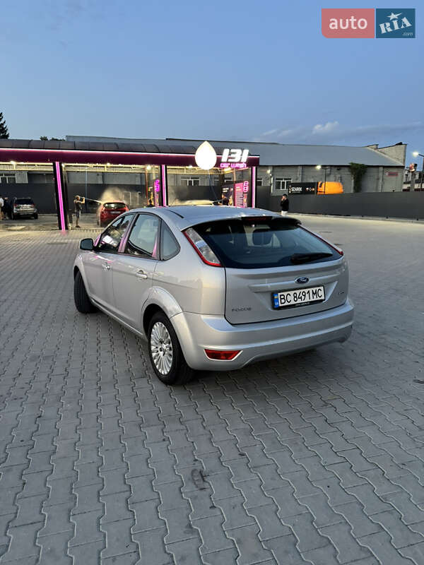 Хэтчбек Ford Focus 2010 в Львове фото 3 Хэтчбек Ford Focus 2010 в Львове