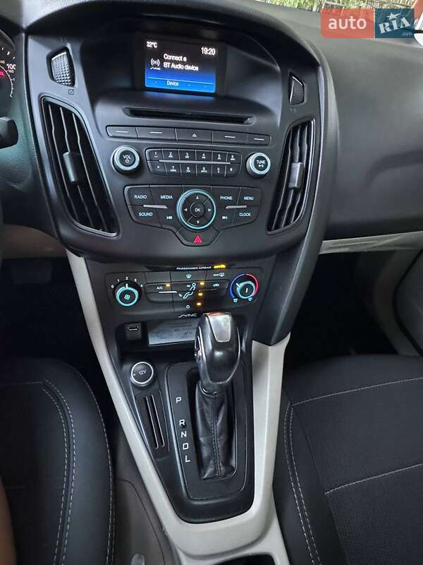 Седан Ford Focus 2015 в Никополе
