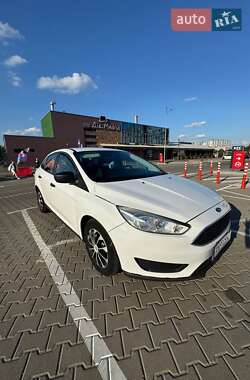 Седан Ford Focus 2016 в 