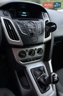 Универсал Ford Focus 2013 в 