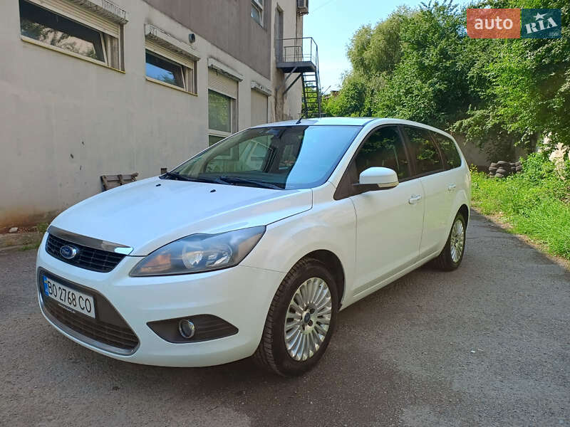Универсал Ford Focus 2010 в 
