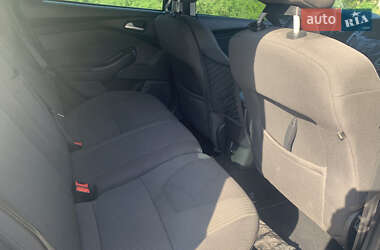 Хэтчбек Ford Focus 2013 в 