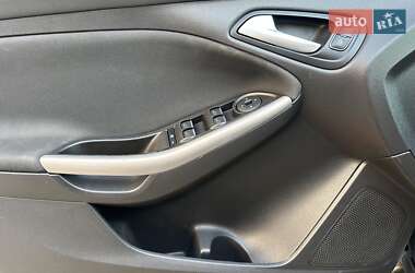 Седан Ford Focus 2018 в 
