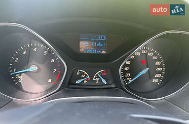 Хэтчбек Ford Focus 2013 в 