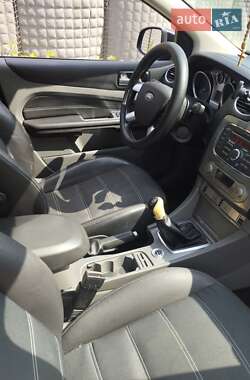 Универсал Ford Focus 2010 в 