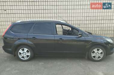 Универсал Ford Focus 2010 в 
