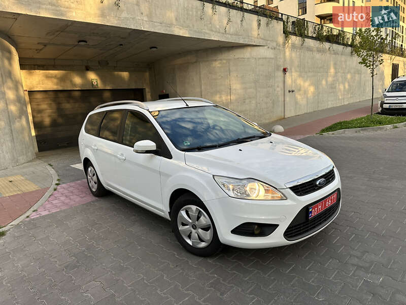 Универсал Ford Focus 2010 в 