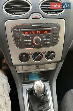 Универсал Ford Focus 2010 в 