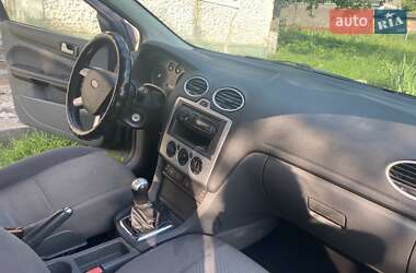 Хэтчбек Ford Focus 2007 в 