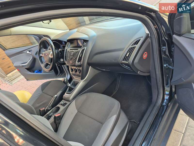 Универсал Ford Focus 2013 в Вараше
