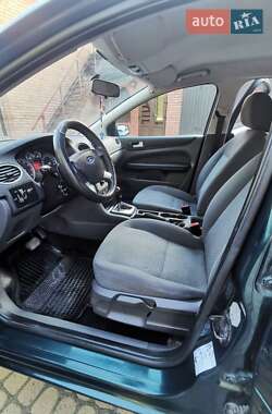 Хэтчбек Ford Focus 2007 в 