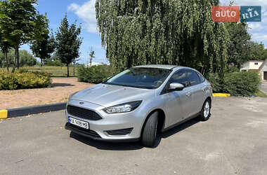 Седан Ford Focus 2015 в 