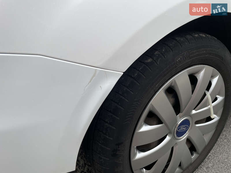 Универсал Ford Focus 2013 в Днепре