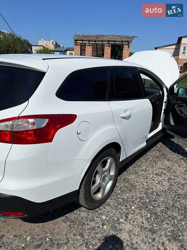 Универсал Ford Focus 2011 в Богодухове