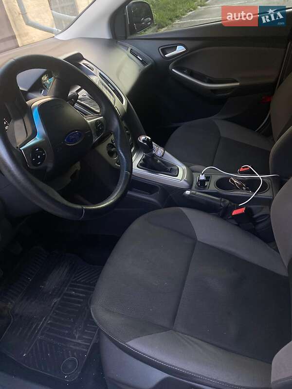 Хэтчбек Ford Focus 2013 в Киеве