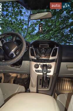 Седан Ford Focus 2014 в Николаеве