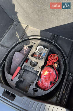 Хэтчбек Ford Focus 2012 в 
