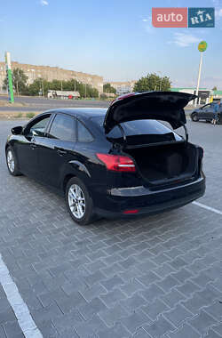 Седан Ford Focus 2016 в 