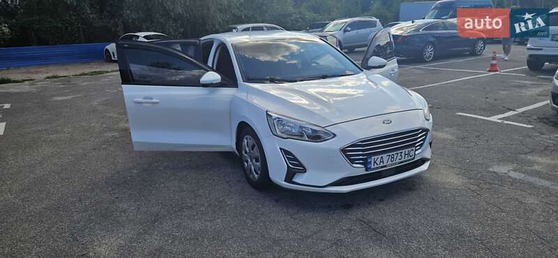 Хэтчбек Ford Focus 2019 в Софиевской Борщаговке