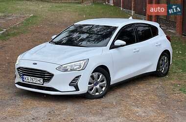 Хэтчбек Ford Focus 2019 в 