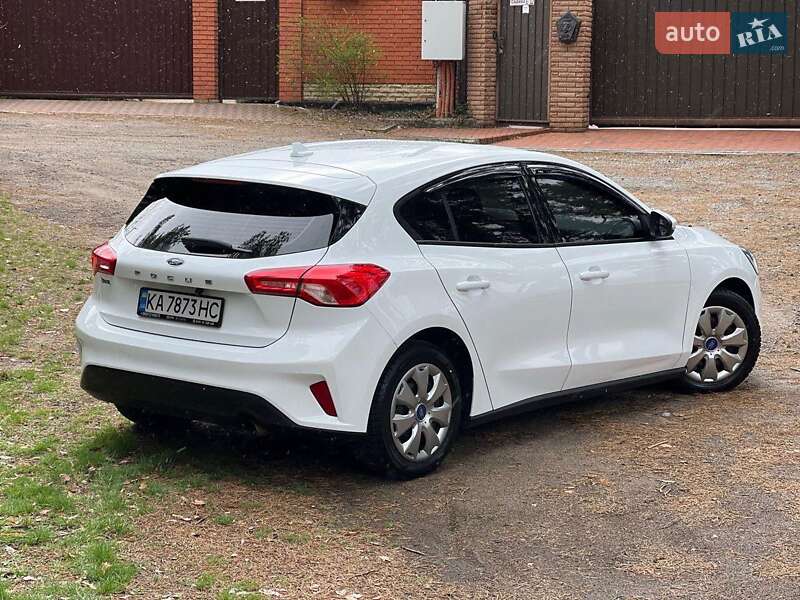 Хэтчбек Ford Focus 2019 в Софиевской Борщаговке