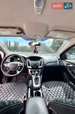 Седан Ford Focus 2012 в 