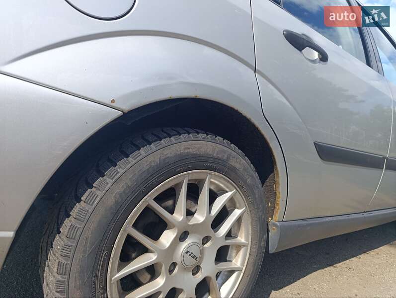 Універсал Ford Focus 2002 в Чернігові