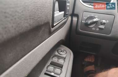 Хэтчбек Ford Focus 2006 в 