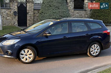 Універсал Ford Focus 2012 в  фото 3 Універсал Ford Focus 2012 в