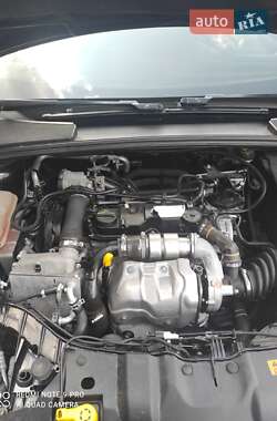 Универсал Ford Focus 2013 в 