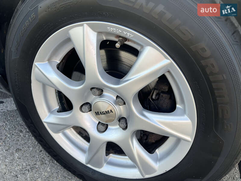 Седан Ford Focus 2008 в Киеве