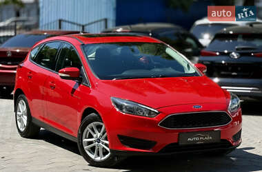 Хэтчбек Ford Focus 2016 в 