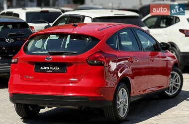 Хэтчбек Ford Focus 2016 в 