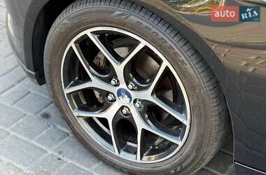 Седан Ford Focus 2015 в 