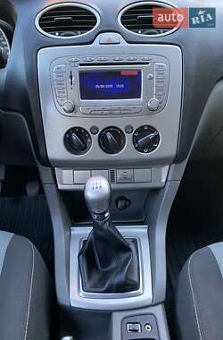 Универсал Ford Focus 2010 в 