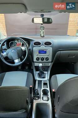 Универсал Ford Focus 2010 в 